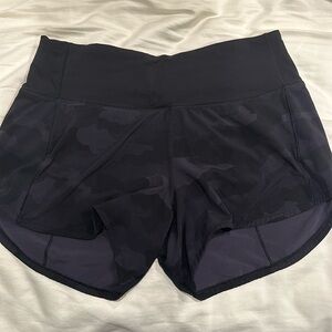 Black Camo Size 4 Lulu Speed Up Short 4in